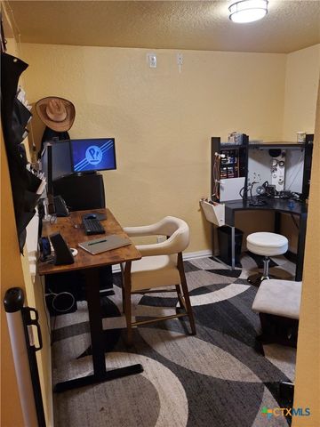 3854 Cherokee Boulevard, New Braunfels, TX 78132