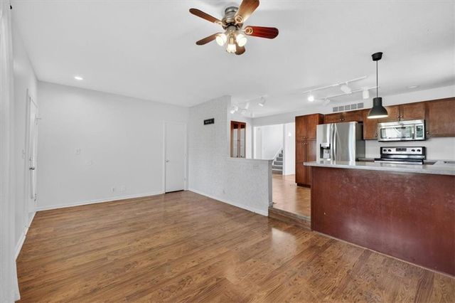 2133 NE Todd George Road, Lee's Summit, MO 64086