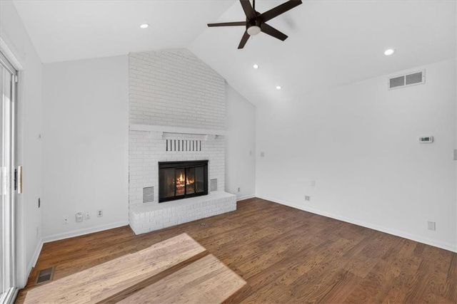 2133 NE Todd George Road, Lee's Summit, MO 64086