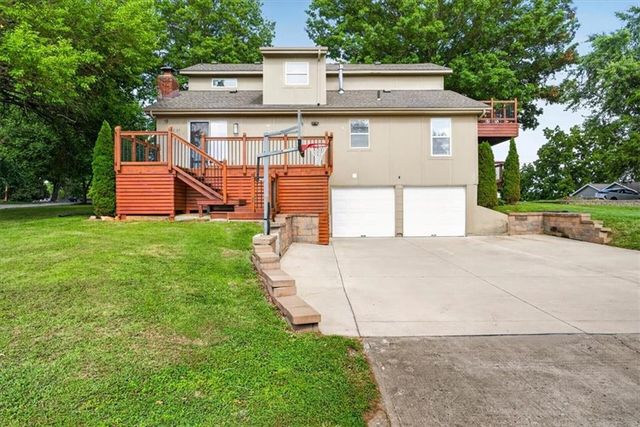 2133 NE Todd George Road, Lee's Summit, MO 64086