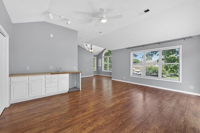 2133 NE Todd George Road, Lee's Summit, MO 64086