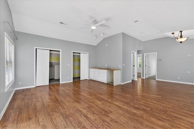 2133 NE Todd George Road, Lee's Summit, MO 64086