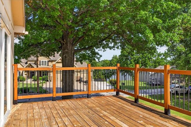 2133 NE Todd George Road, Lee's Summit, MO 64086