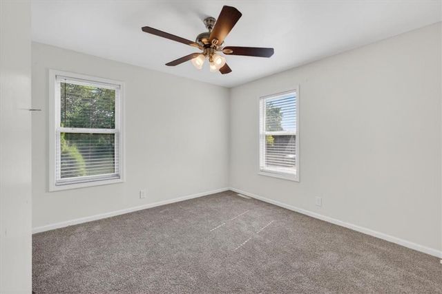 2133 NE Todd George Road, Lee's Summit, MO 64086