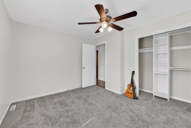 2133 NE Todd George Road, Lee's Summit, MO 64086