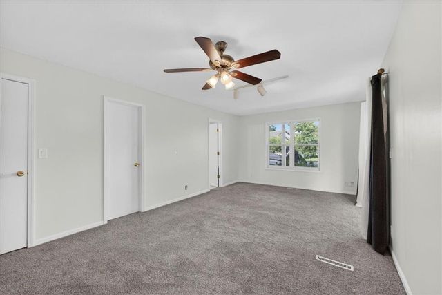 2133 NE Todd George Road, Lee's Summit, MO 64086