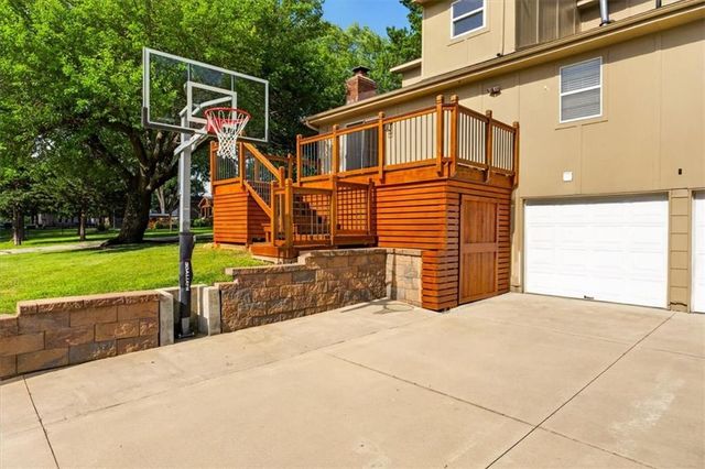 2133 NE Todd George Road, Lee's Summit, MO 64086