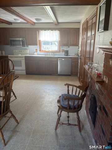 46 Clearfield Drive, Meriden, CT 06450