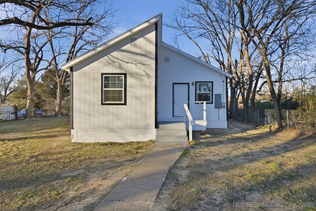 1110 Martin Luther King Drive, Okmulgee, OK 74447
