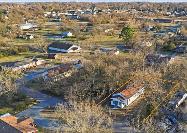 1110 Martin Luther King Drive, Okmulgee, OK 74447