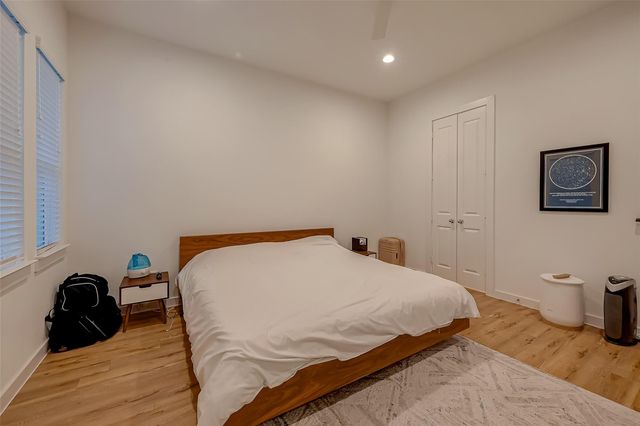 8911 Knoll Villas Street, Houston, TX 77080