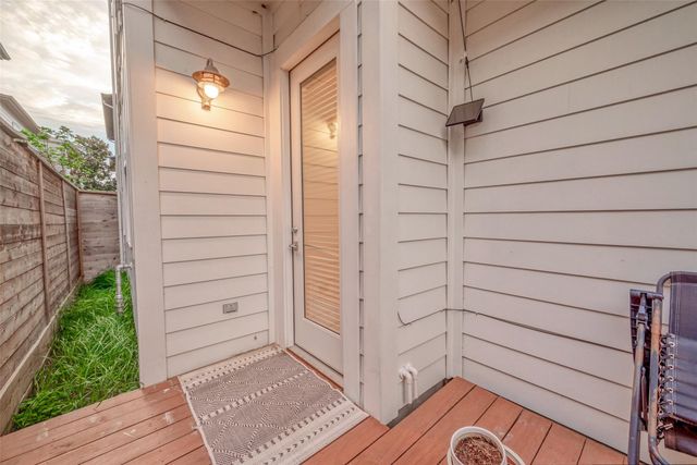 8911 Knoll Villas Street, Houston, TX 77080