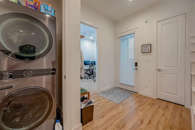 8911 Knoll Villas Street, Houston, TX 77080