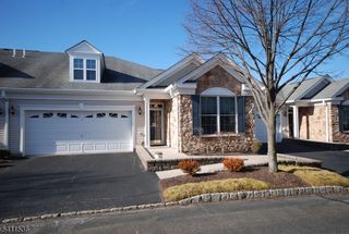 12 Quartz Way, Woodland Park, NJ 07424