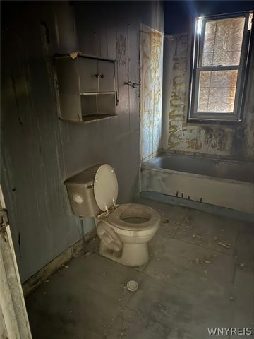 7211 Stephenson Avenue, Niagara Falls, NY 14304