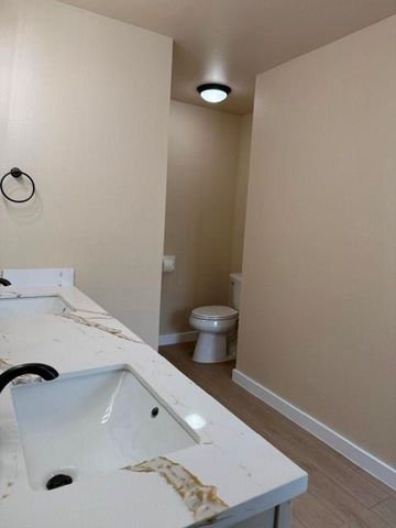 6426 Bowtrail, Houston, TX 77084