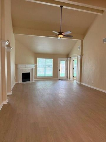 6426 Bowtrail, Houston, TX 77084