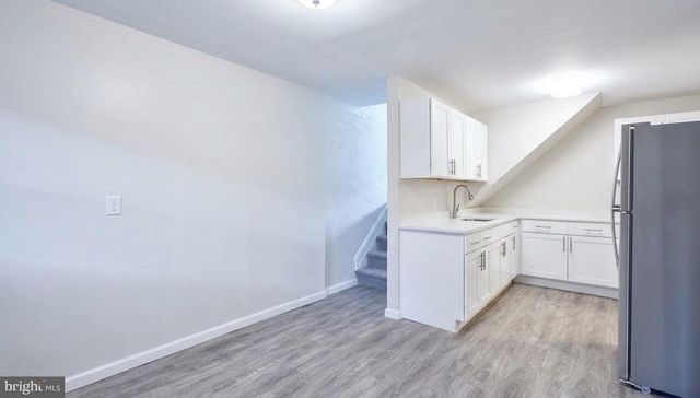 1124 LAKE SHORE, Camden, NJ 08104