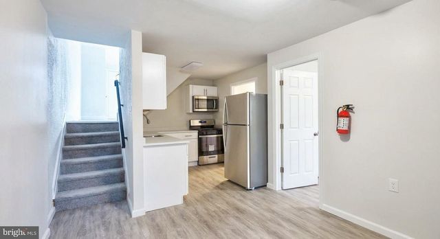 1124 LAKE SHORE, Camden, NJ 08104