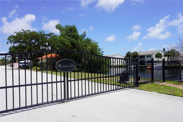 18 Marina Isles Boulevard 104, Indian Harbour Beach, FL 32937