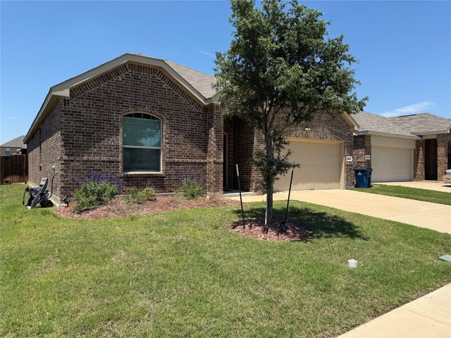 2402 Buchanan Lane, Forney, TX 75126
