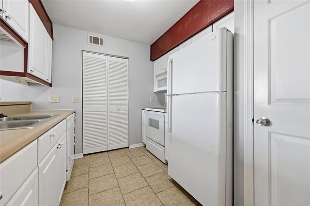 6400 NW 106TH PLACE 21, Alachua, FL 32615