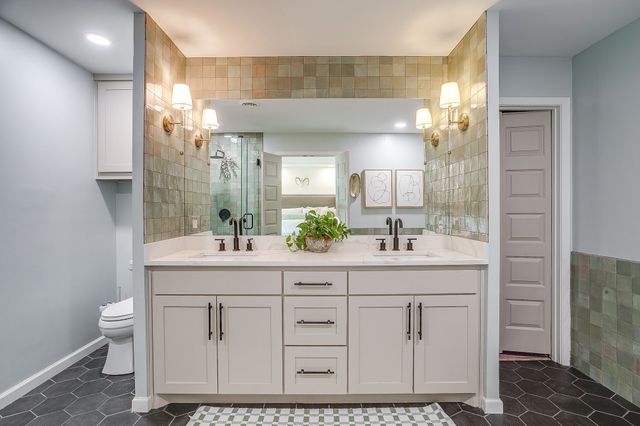 4325 Elmwood Drive, Benbrook, TX 76116