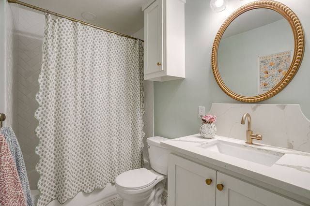 4325 Elmwood Drive, Benbrook, TX 76116