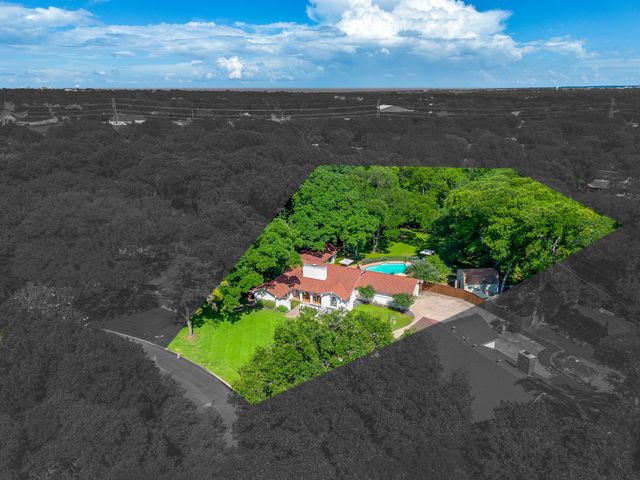 4325 Elmwood Drive, Benbrook, TX 76116