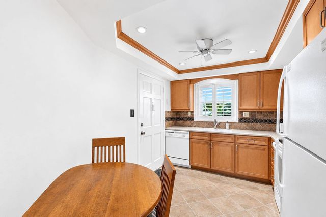 5510 N OCEAN N 207, Ocean Ridge, FL 33435