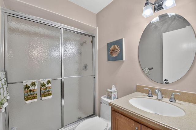 5510 N OCEAN N 207, Ocean Ridge, FL 33435