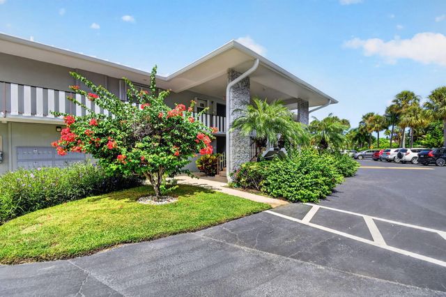 5510 N OCEAN N 207, Ocean Ridge, FL 33435