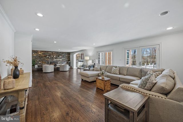 13738 LAKESIDE DR, Clarksville, MD 21029