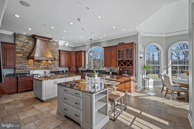 13738 LAKESIDE DR, Clarksville, MD 21029