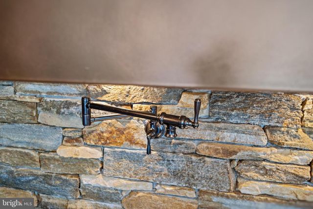 13738 LAKESIDE DR, Clarksville, MD 21029