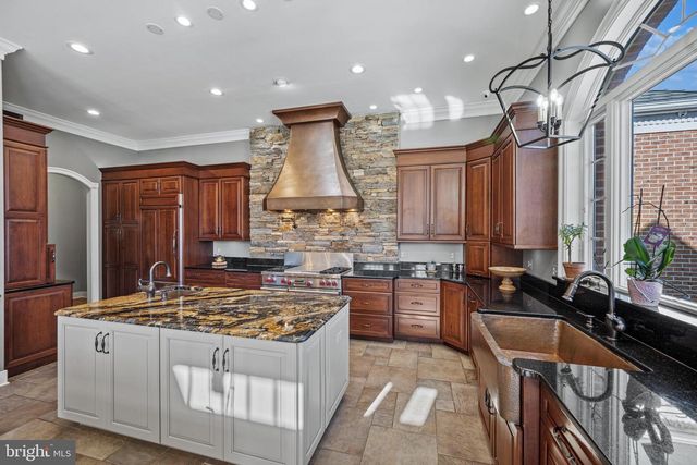 13738 LAKESIDE DR, Clarksville, MD 21029