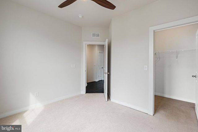 24067 GUMSPRING KILN TER, Sterling, VA 20166