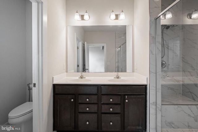 24067 GUMSPRING KILN TER, Sterling, VA 20166