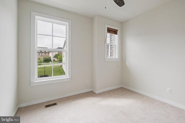 24067 GUMSPRING KILN TER, Sterling, VA 20166