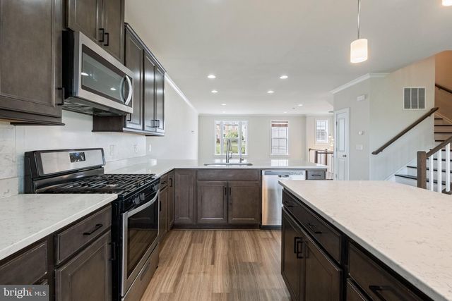 24067 GUMSPRING KILN TER, Sterling, VA 20166