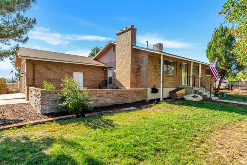 6015 S DON QUIXOTE DR, Taylorsville, UT 84129 — exterior
