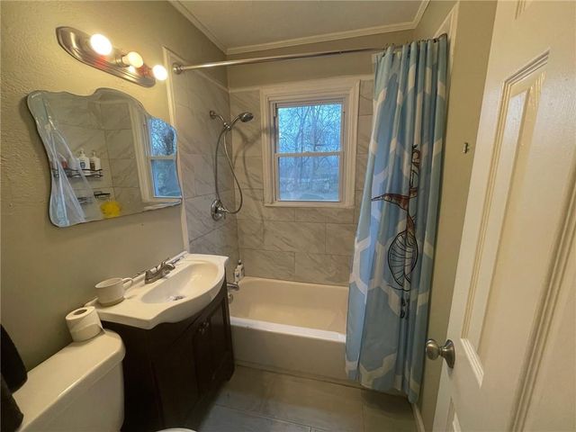 7905 Brooklyn Avenue, Kansas City, MO 64132