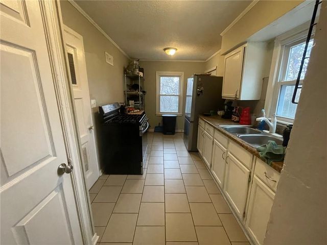 7905 Brooklyn Avenue, Kansas City, MO 64132