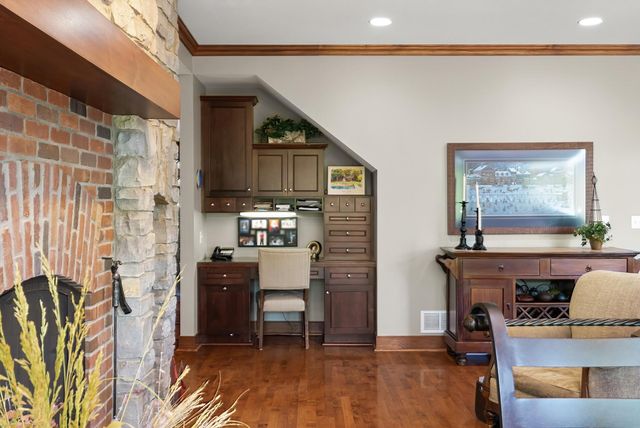 1595 River Shore Drive, Hastings, MN 55033