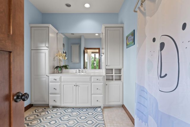 1595 River Shore Drive, Hastings, MN 55033