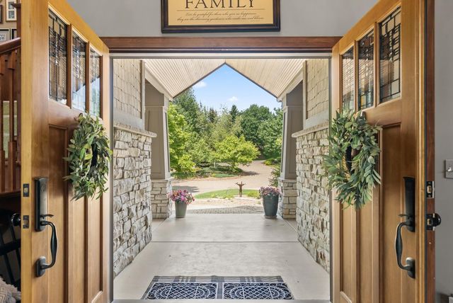 1595 River Shore Drive, Hastings, MN 55033