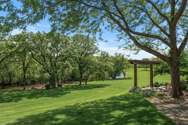 1595 River Shore Drive, Hastings, MN 55033