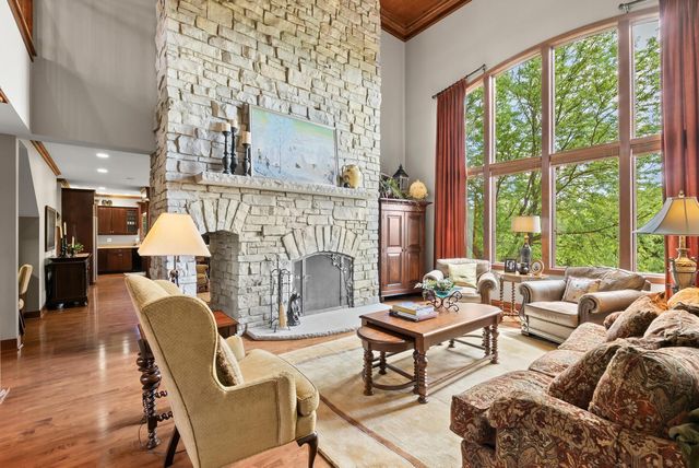 1595 River Shore Drive, Hastings, MN 55033