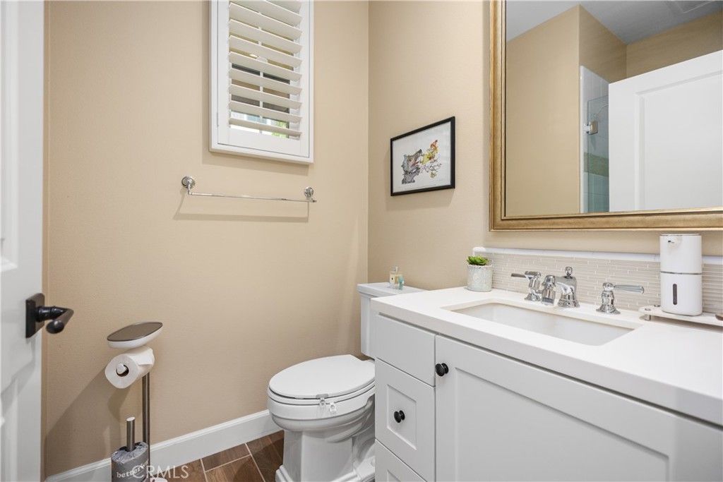 Image 17 of property listing at 105 Yuba, Irvine, CA 92620