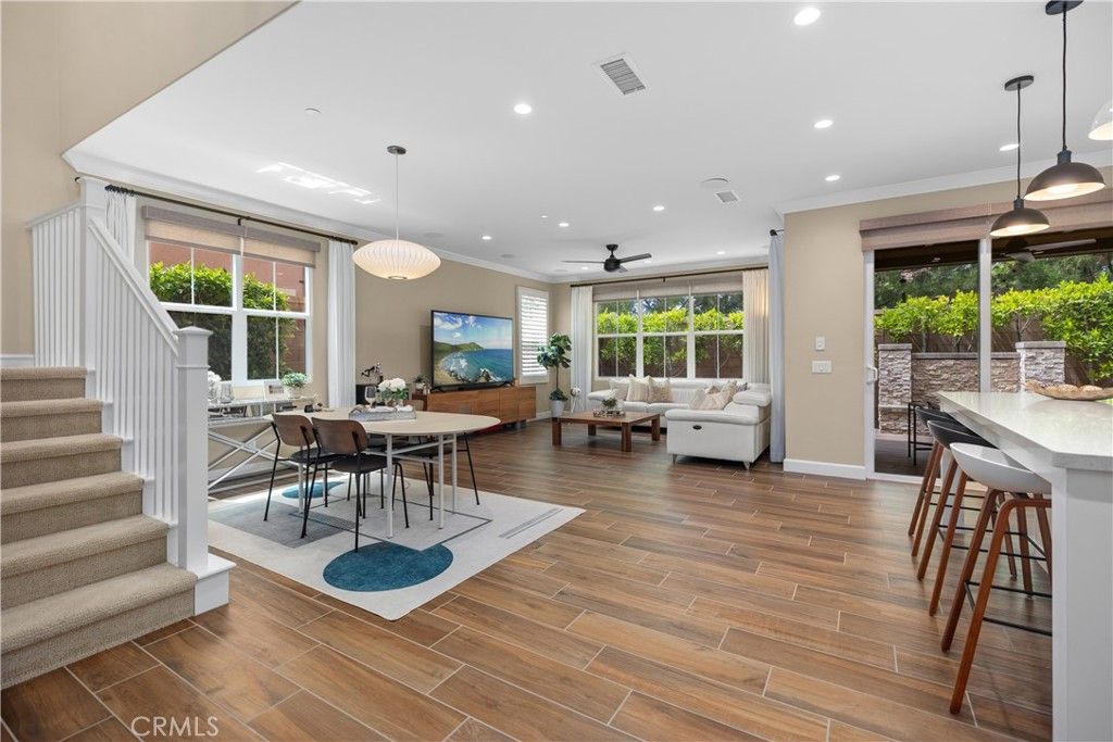 Image 9 of property listing at 105 Yuba, Irvine, CA 92620